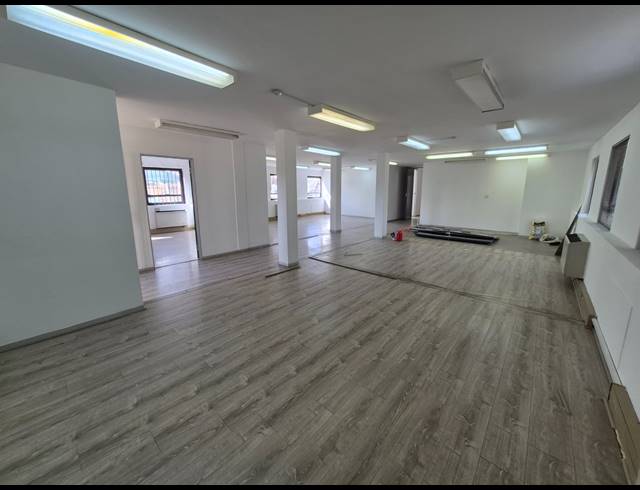 231M² OFFICE TO LET IN WOODMEAD